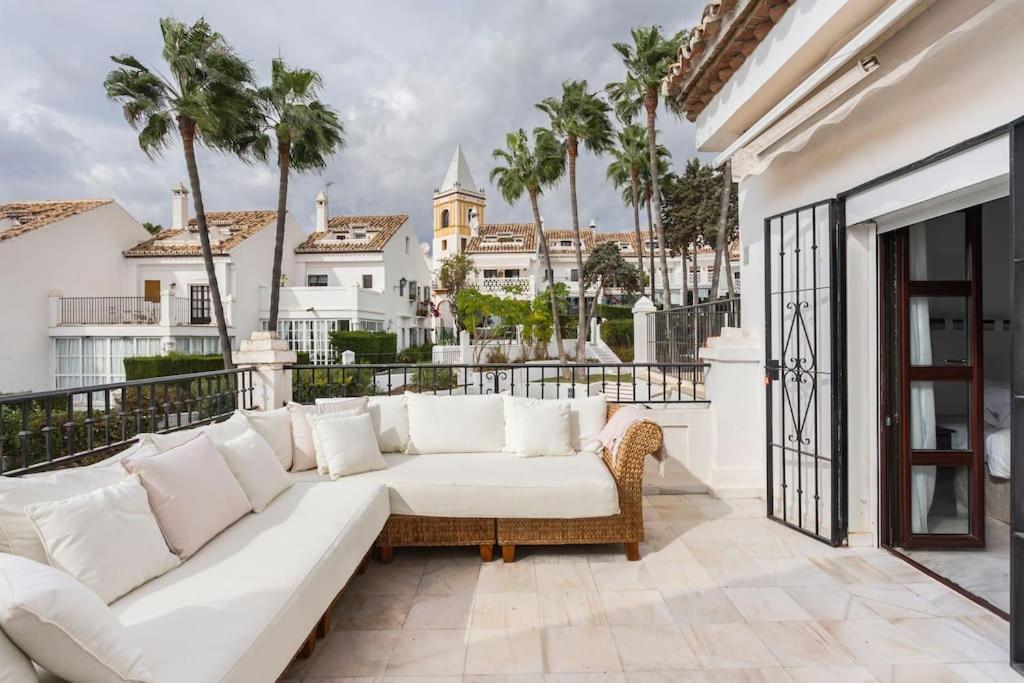 Stylish Spanish 3 Bd Townhouse On The Golden Mile Марбеля Екстериор снимка
