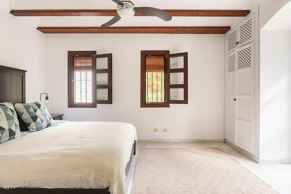 Stylish Spanish 3 Bd Townhouse On The Golden Mile Марбеля Екстериор снимка