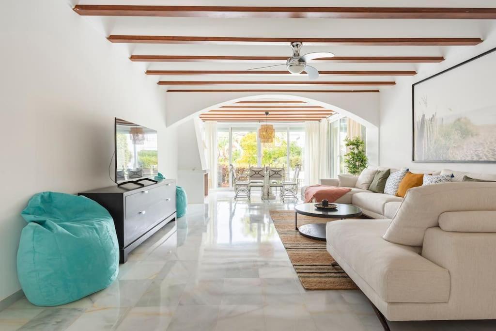 Stylish Spanish 3 Bd Townhouse On The Golden Mile Марбеля Екстериор снимка