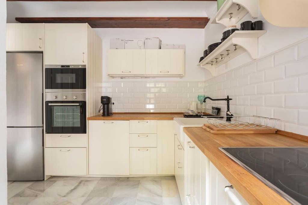 Stylish Spanish 3 Bd Townhouse On The Golden Mile Марбеля Екстериор снимка
