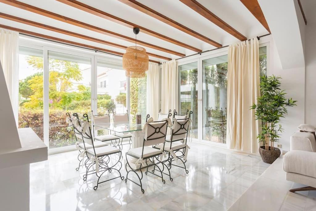 Stylish Spanish 3 Bd Townhouse On The Golden Mile Марбеля Екстериор снимка