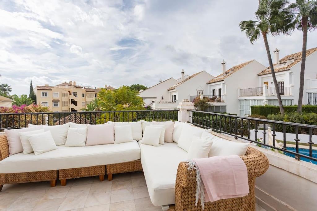 Stylish Spanish 3 Bd Townhouse On The Golden Mile Марбеля Екстериор снимка