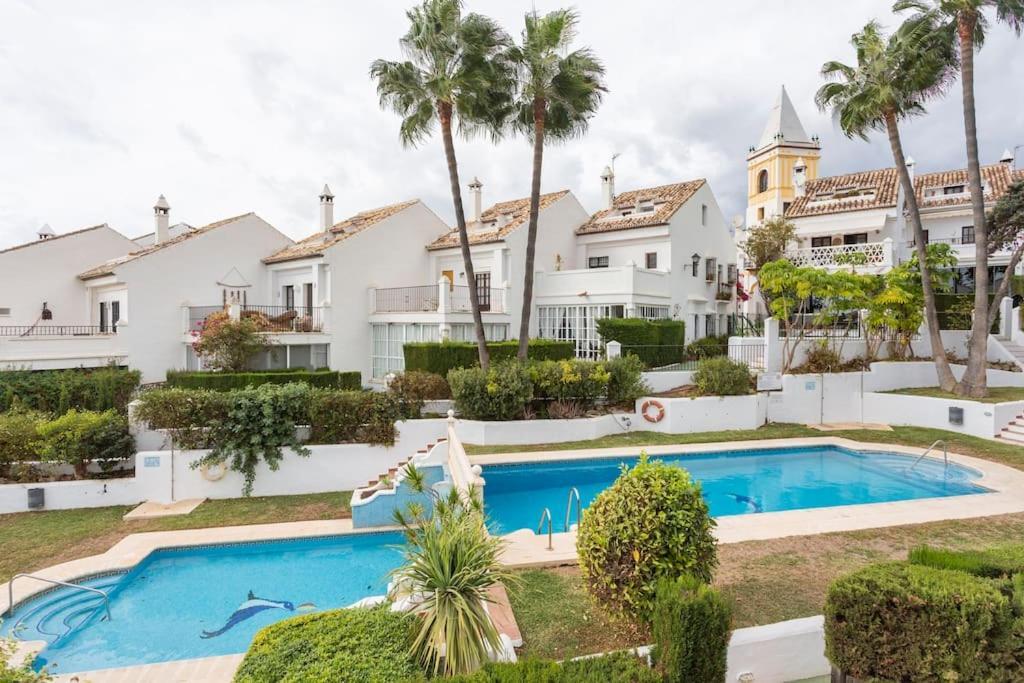 Stylish Spanish 3 Bd Townhouse On The Golden Mile Марбеля Екстериор снимка