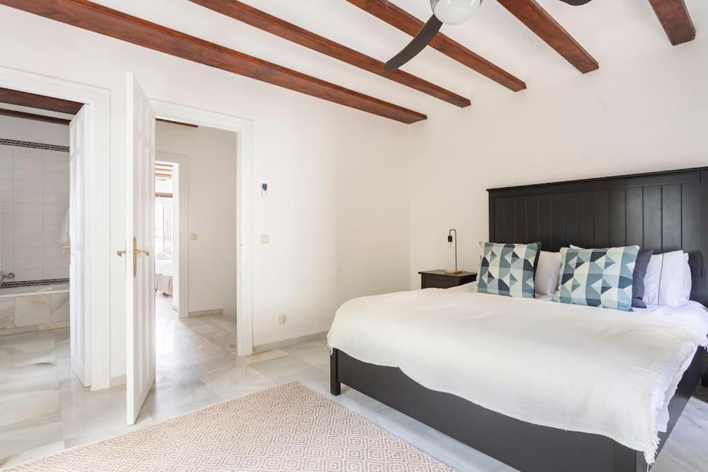 Stylish Spanish 3 Bd Townhouse On The Golden Mile Марбеля Екстериор снимка